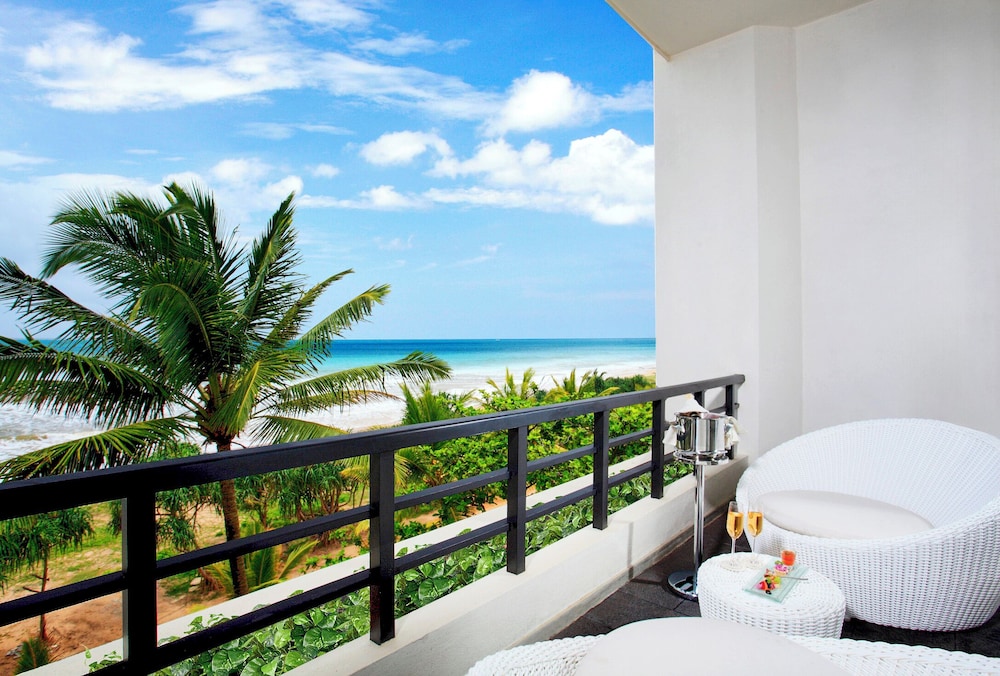 Pullman Bentota Resort & Spa in KATUKURUNDA