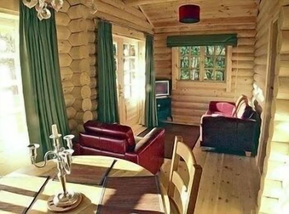 Bcc Loch Ness Log Cabins 28/46