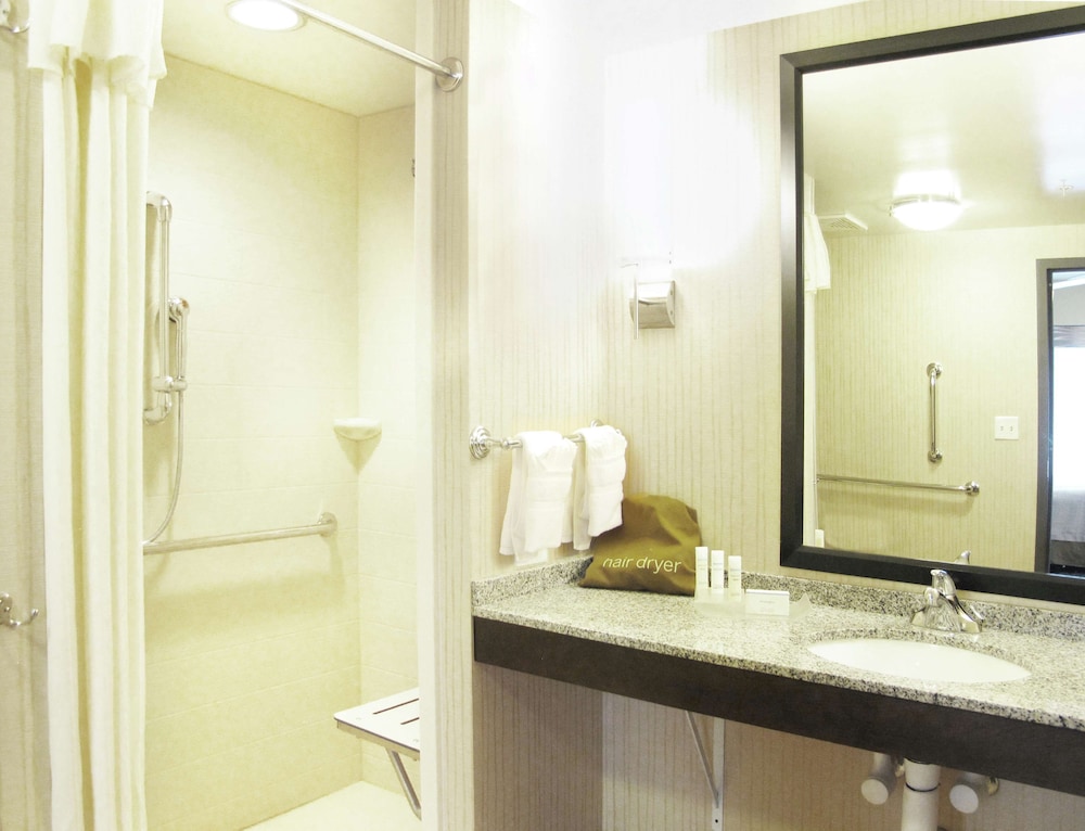 Homewood Suites By Hilton Coralville Iowa River Landing 7/44