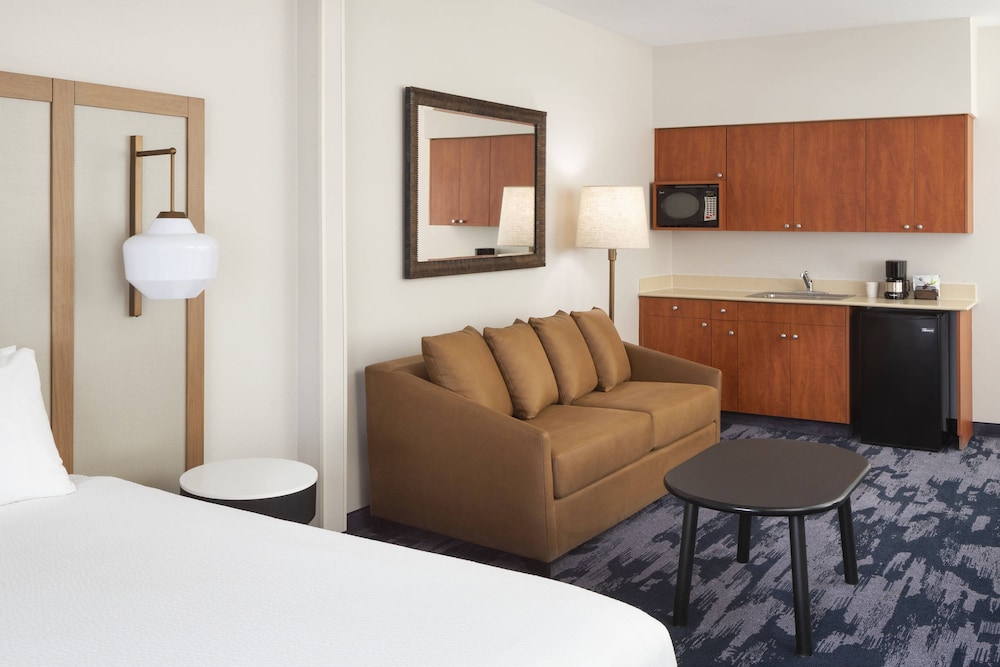 Fairfield Inn and Suites Napa Valley American Canyon 18/31