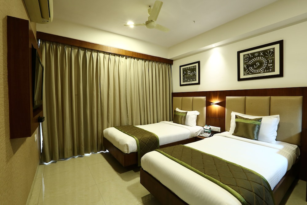 The Altruist Business Hotel 10/22