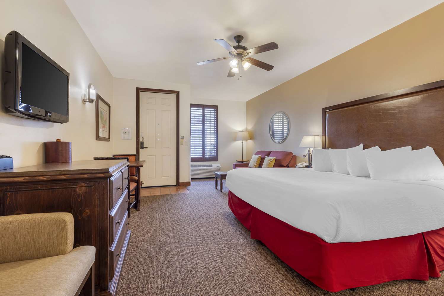 Plaza, Queen Bed, Sofa