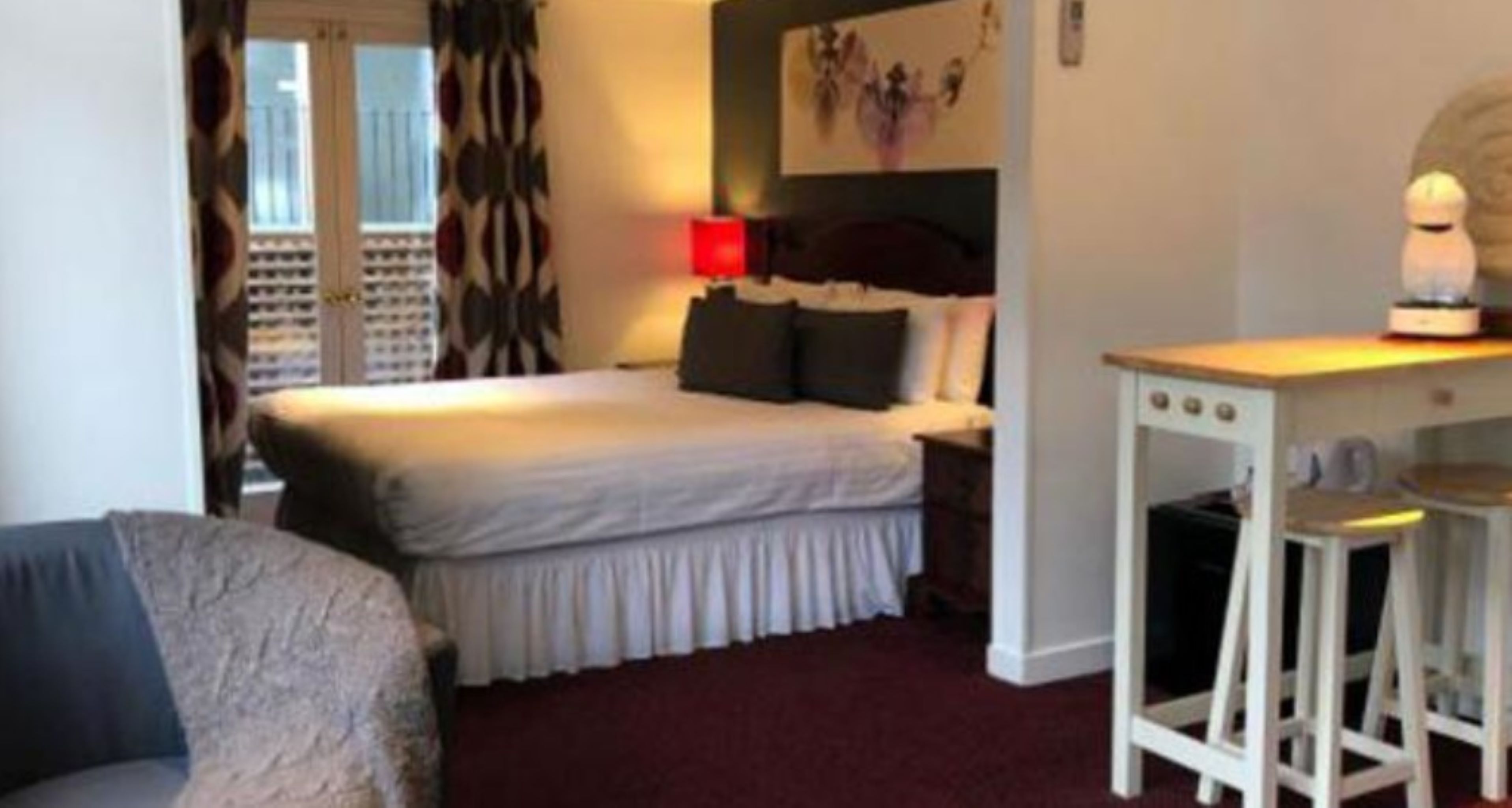 Suite, Queen Bed