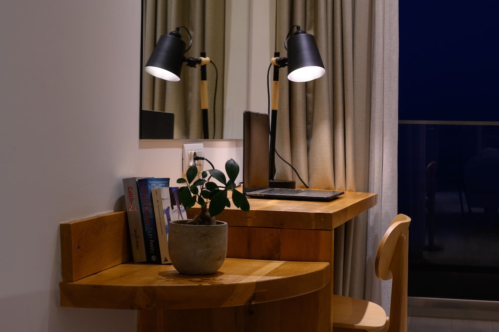 Eleals Boutique Hotel 36/46