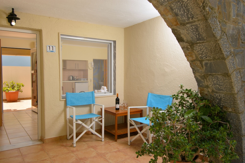 Ammoudara Beach Hotel Apartments 40/67