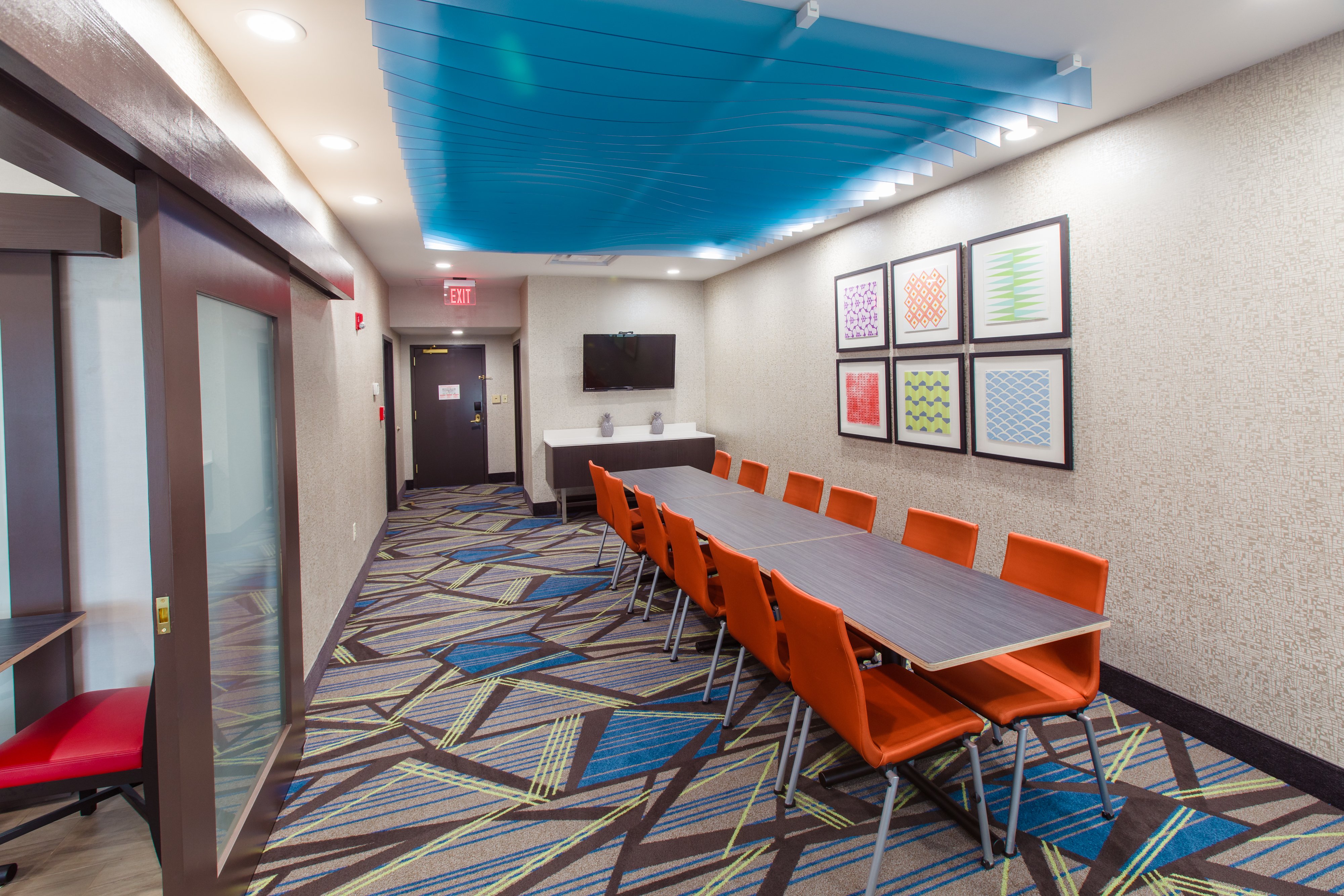 Holiday Inn Express Hotel Suites Harriman 49/53