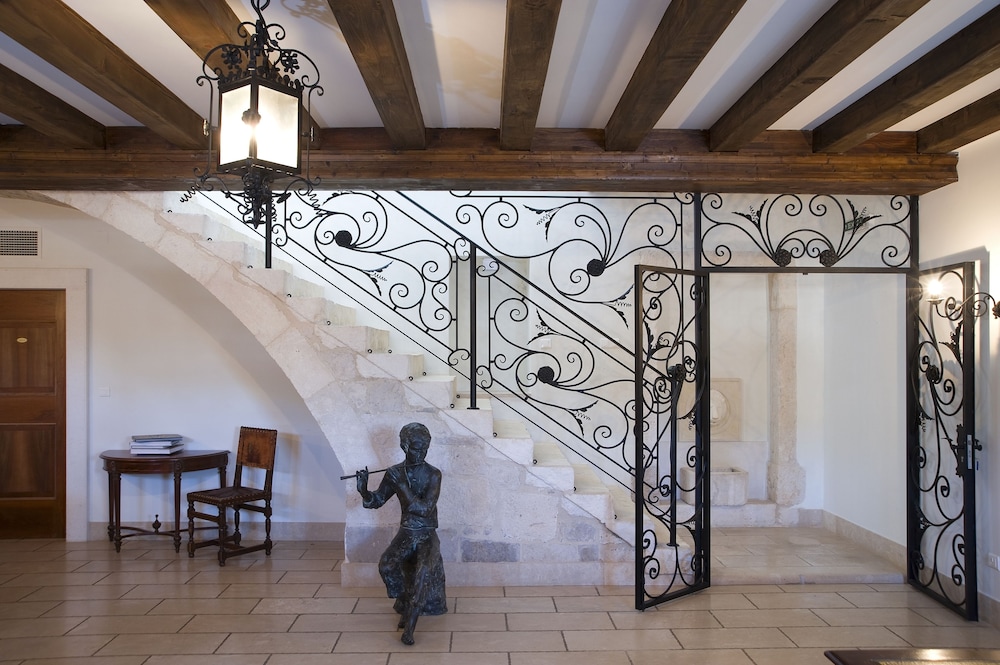 Hotel Martinis Marchi 6/50