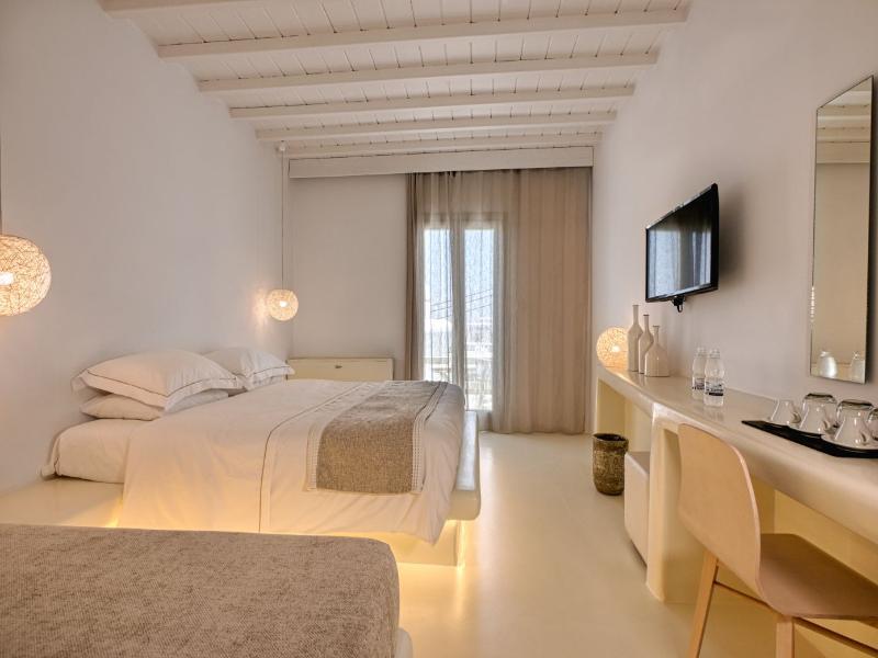 Superior, Double Bed, Pool or Jetted Tub