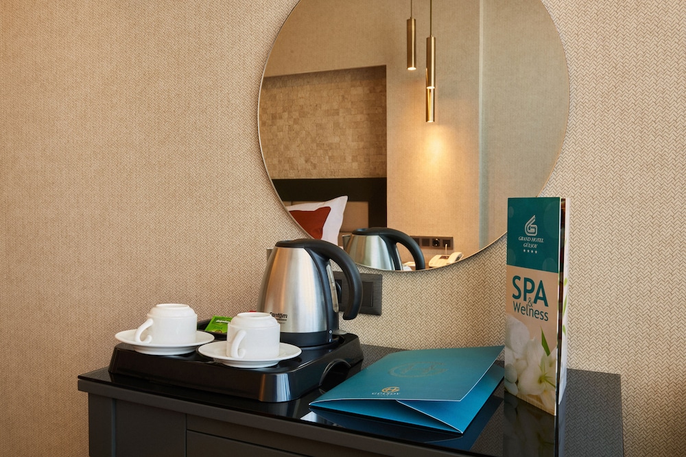 Grand Hotel Gulsoy 33/64