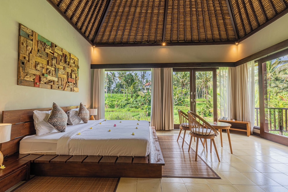 Suara Air Luxury Villa Ubud 12/50