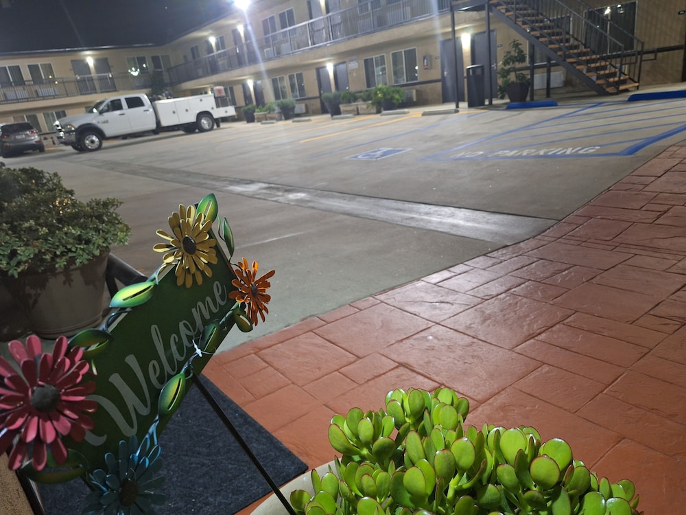 Portofino Inn Burbank 39/42