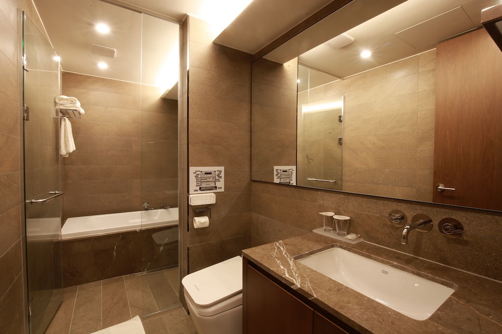 Hotel East9 58/69