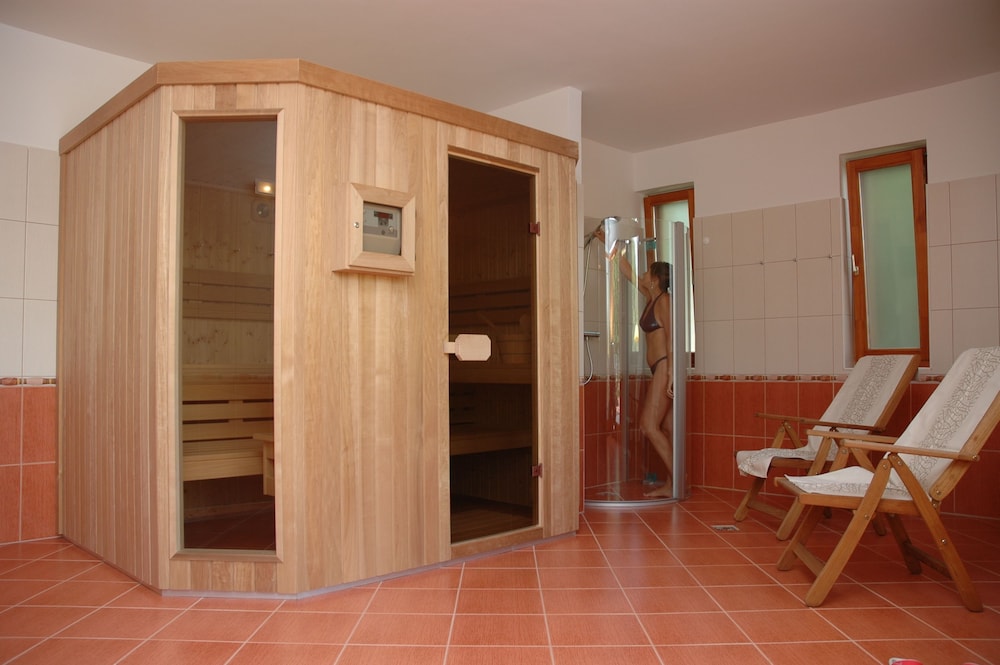 Hullam Villa 21/47