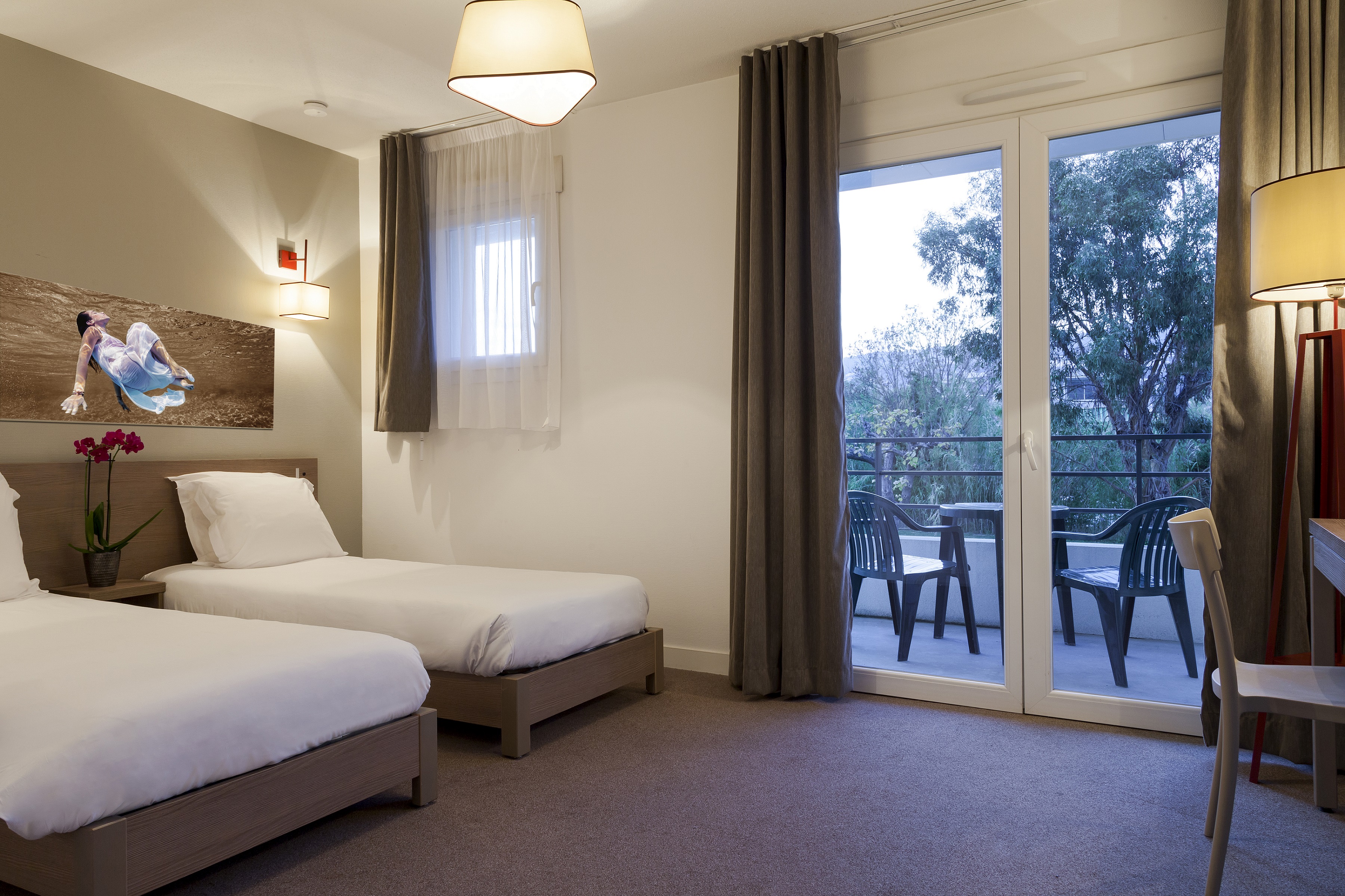 غرفة قياسية بسريرين منفصلين، Comfort Aparthotel Cannes Mandelieu 3/7