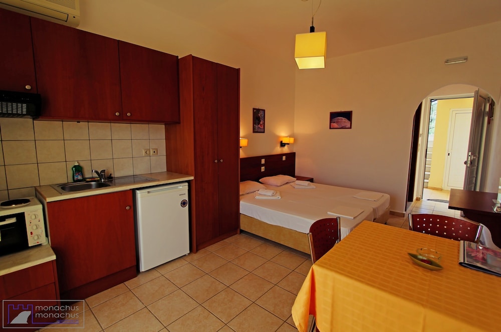 Monachus Monachus Apartments 19/58
