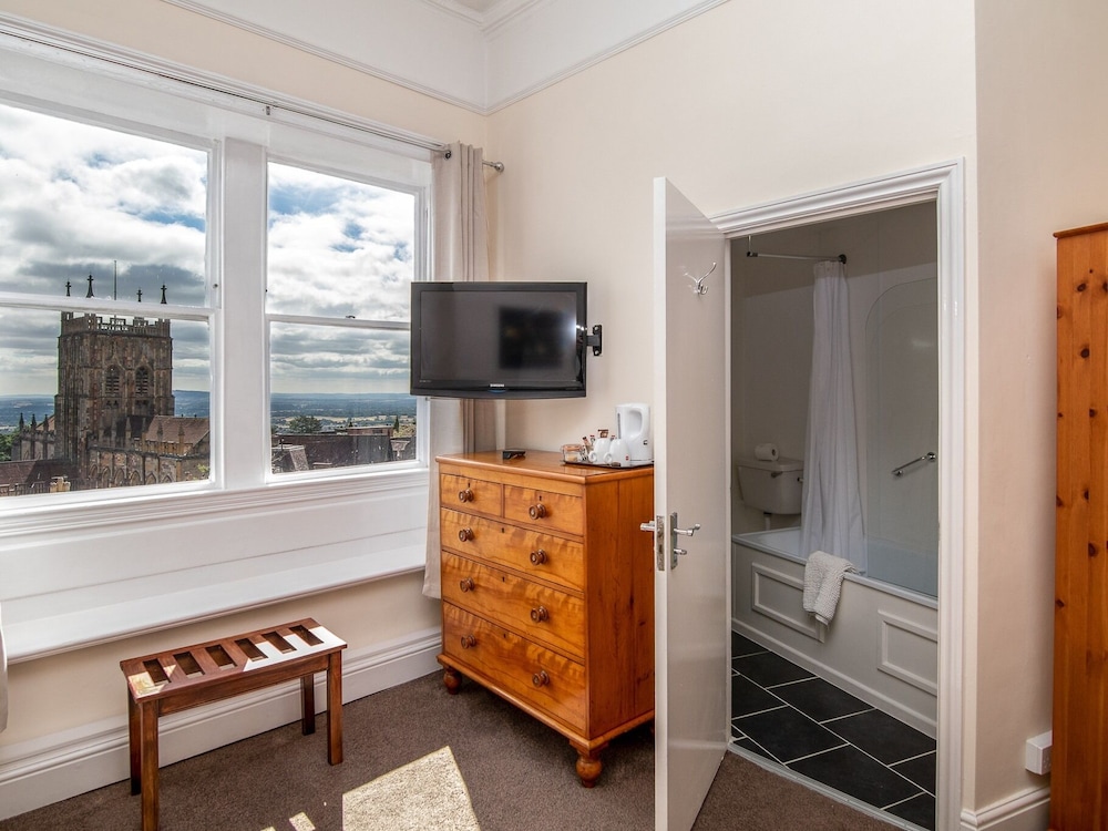 The Mount Pleasant Hotel 37/50