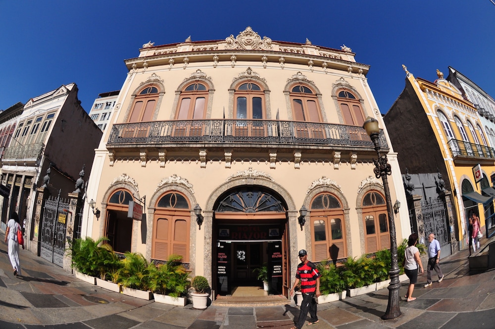 HOTEL RIAZOR 4/55