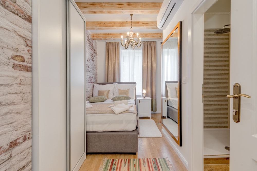 Le Monde Luxury Accommodation 48/63