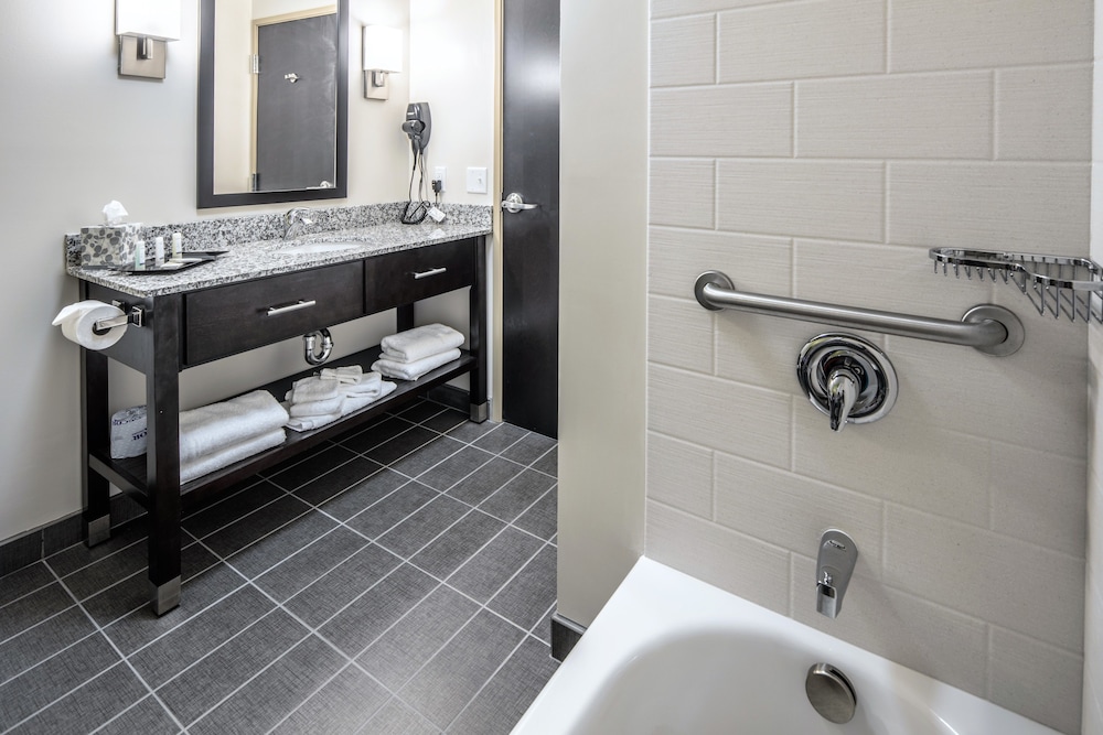 Sleep Inn & Suites Syracuse Airport 26/40