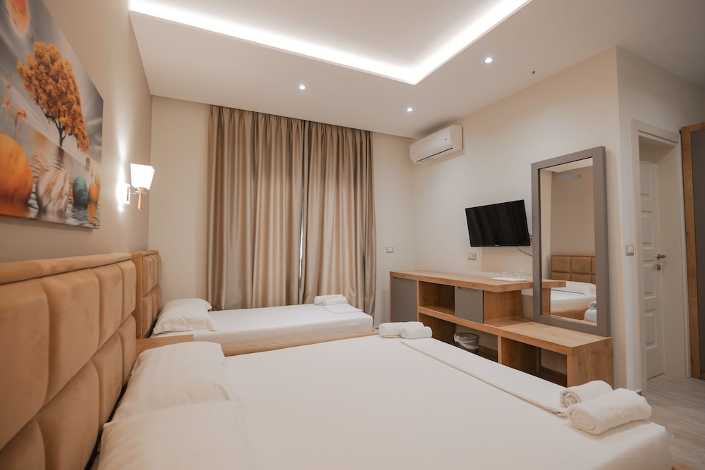 Hotel Roalb 21/28