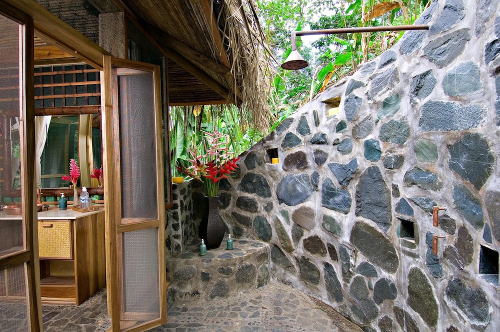 Pacuare Lodge 3/65