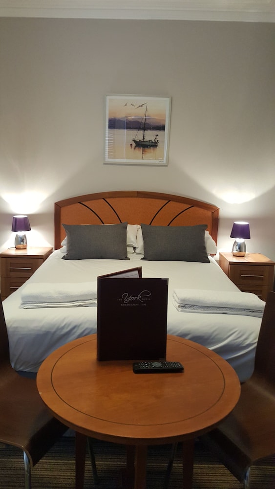 The York Hotel 43/49