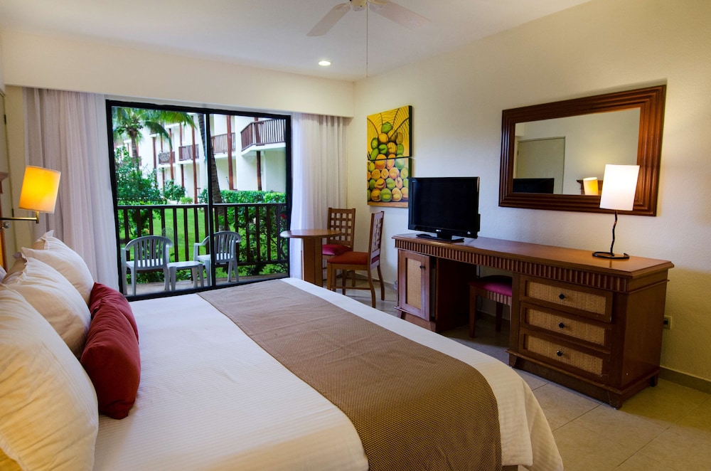 The Reef Coco Beach Resort & Spa – Optional All Inclusive 23/66
