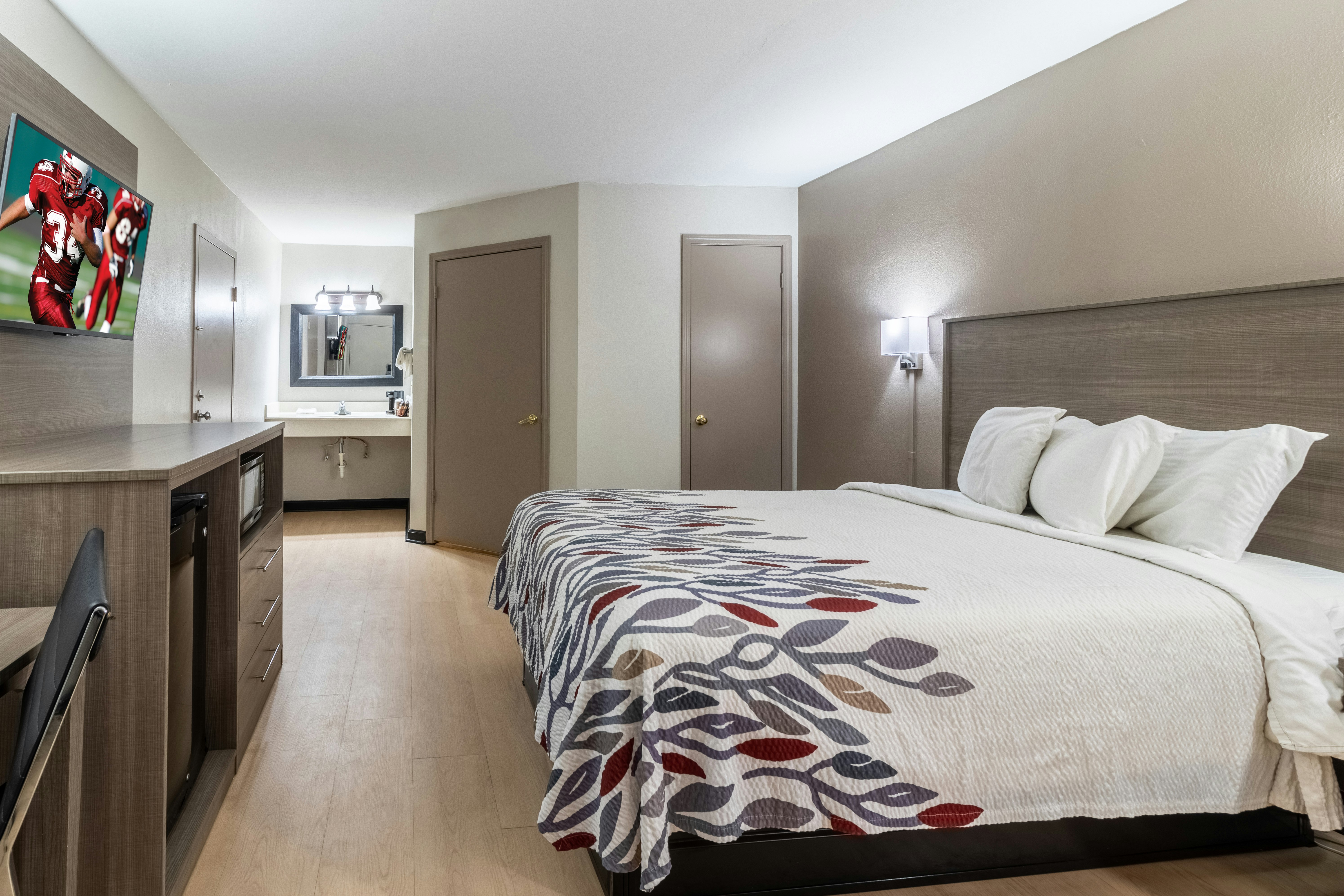 DELUXE, QUEEN BED, ACCESSIBLE