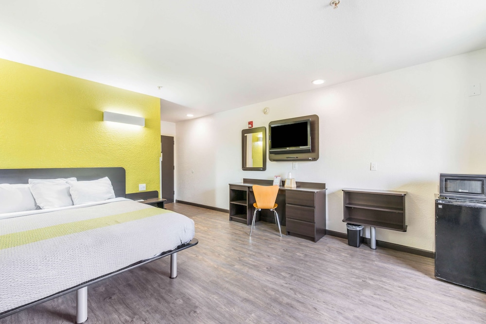 Motel6 Gastonia, NC 25/61