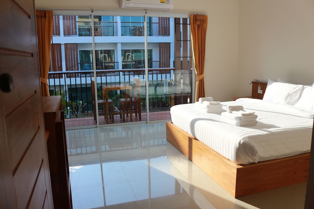 Crystal Lamai Hotel 15/50