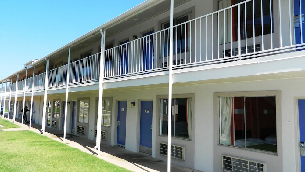 Motel6 Oklahoma City, OK - Airport East in OKLAHOMA CITY - OK
