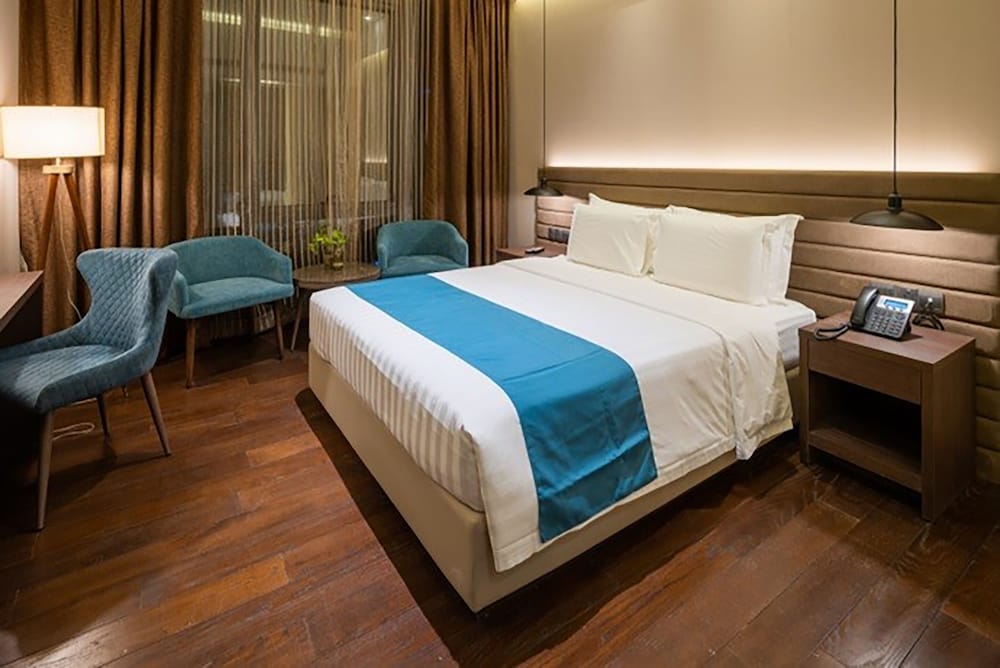 The Residence by Gulshan Club Limited 24/63