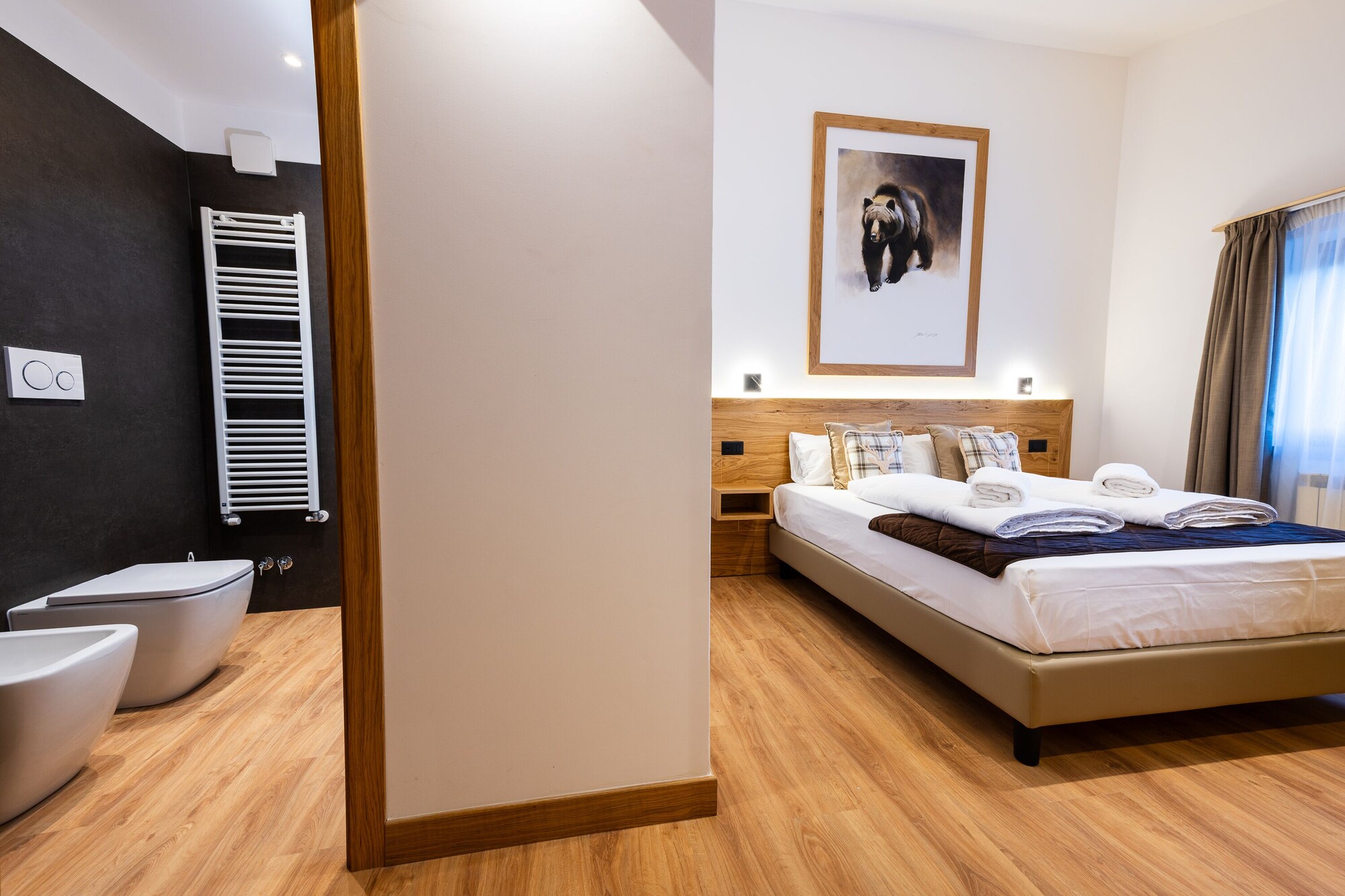 2 Bedrooms, Tower, Junior, 2 Double Beds, Bunk Bed، Hotel Iris 2/10
