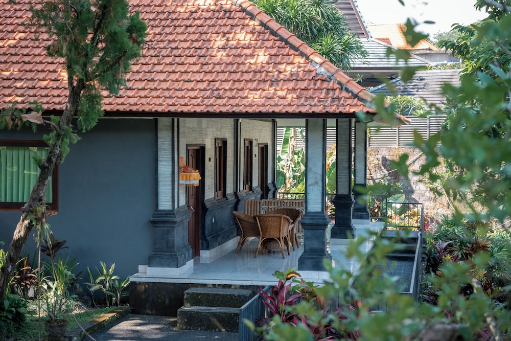 Argasoka Bungalows 6/77