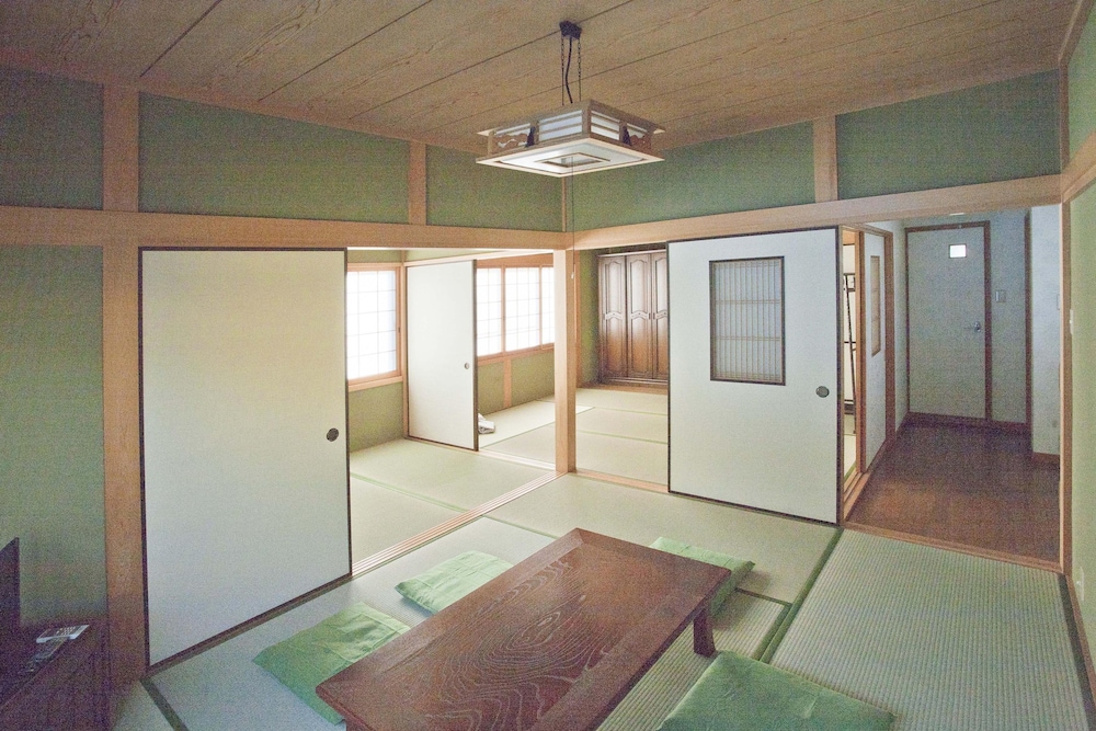Dormitory Sandanya Guesthouse 19/50