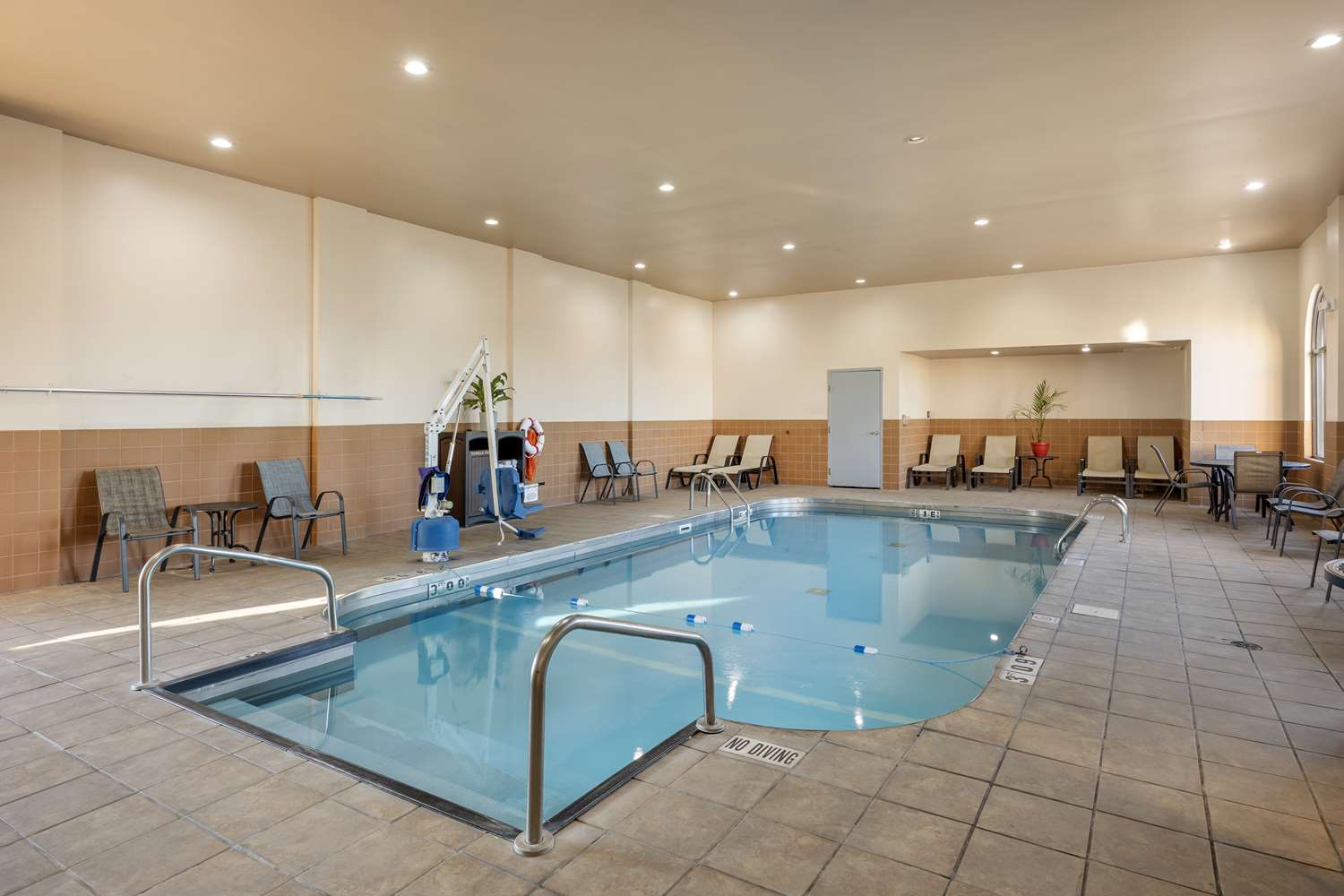 Best Western Plus Sikeston 18/37