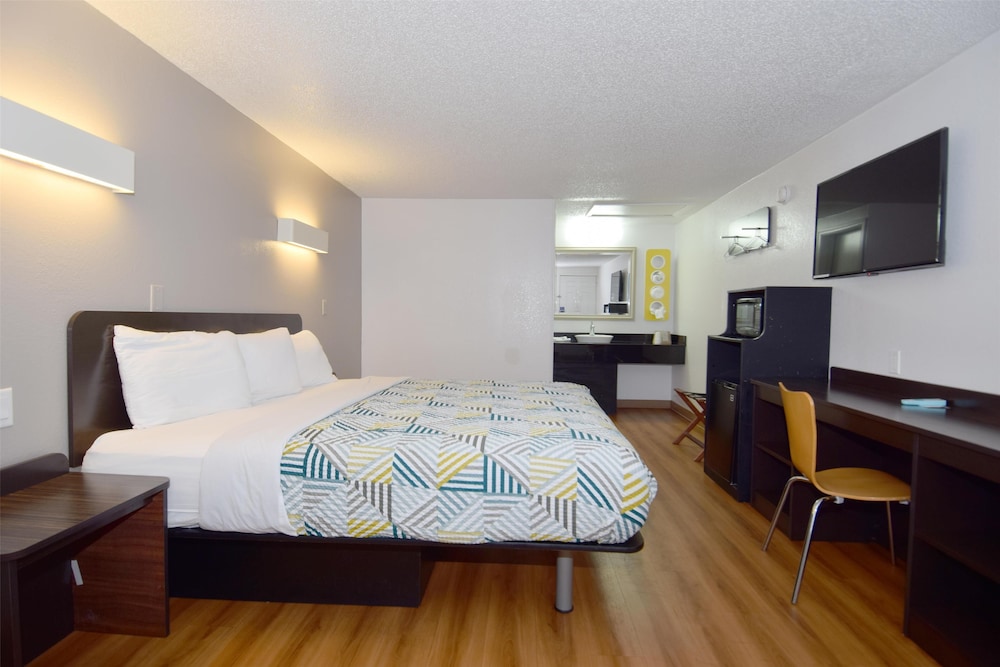 Motel6 Hamburg, NY 18/44