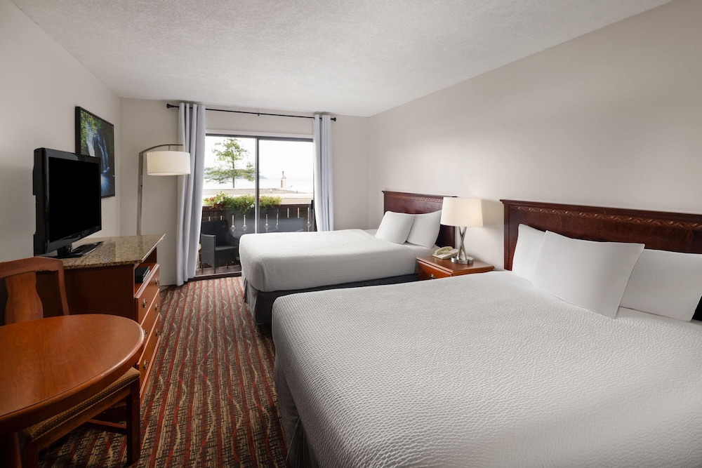Ramada by Wyndham Campbell River 15/50