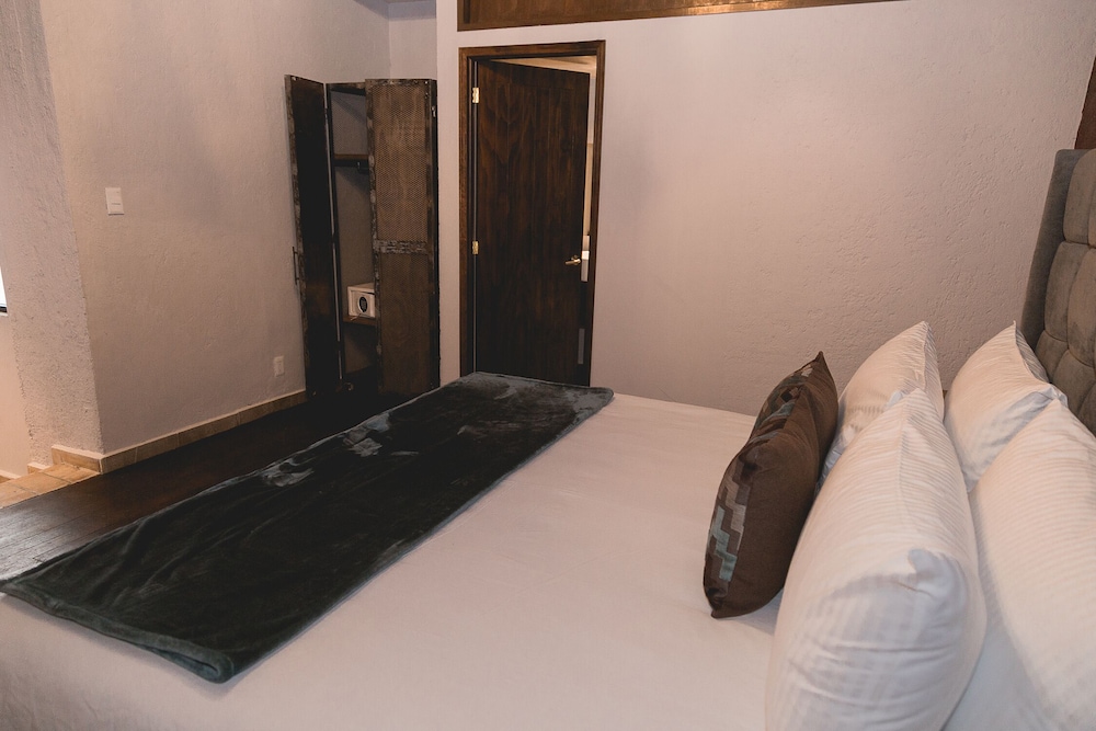 غرفة قياسية بسرير كينج بشرفة، Casa Eva Hotel Boutique 4/10