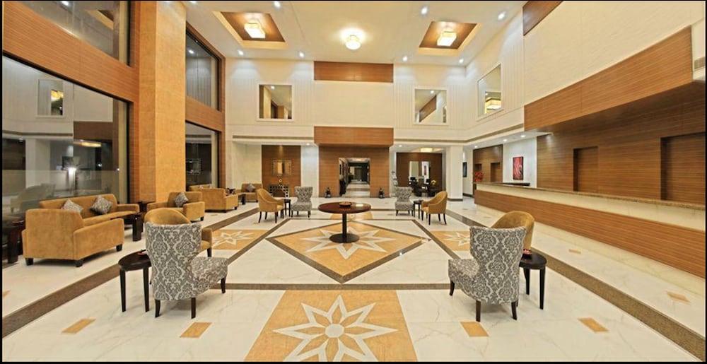 Poppys Hotel 5/49