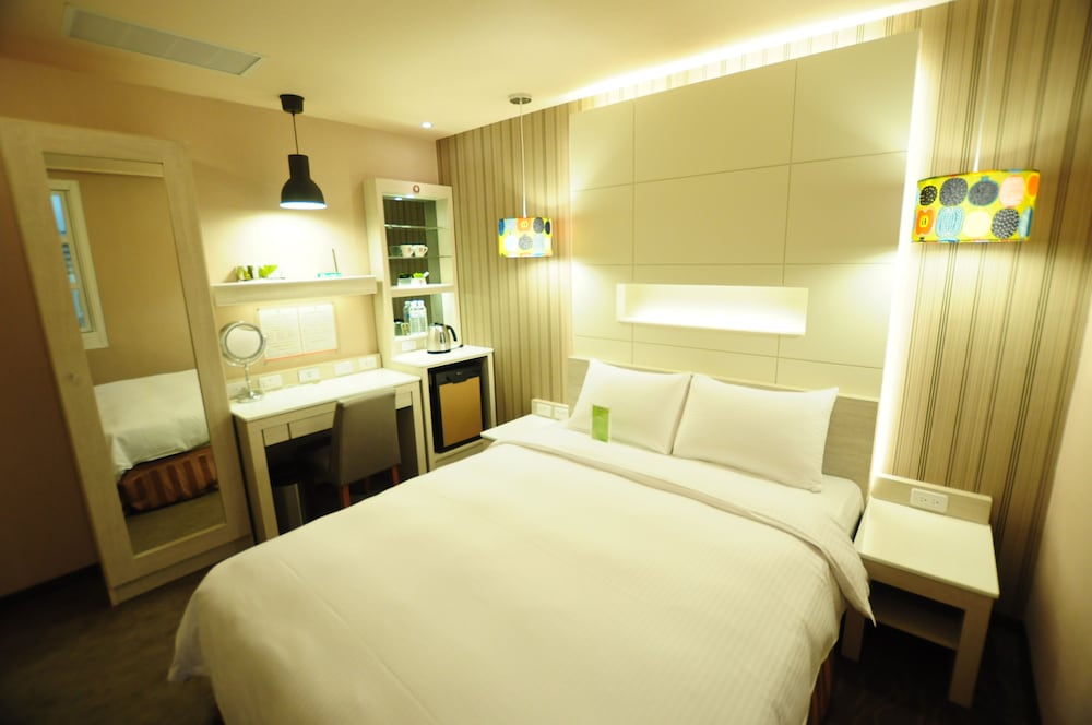Kindness Hotel Zhongshan Bade 28/56