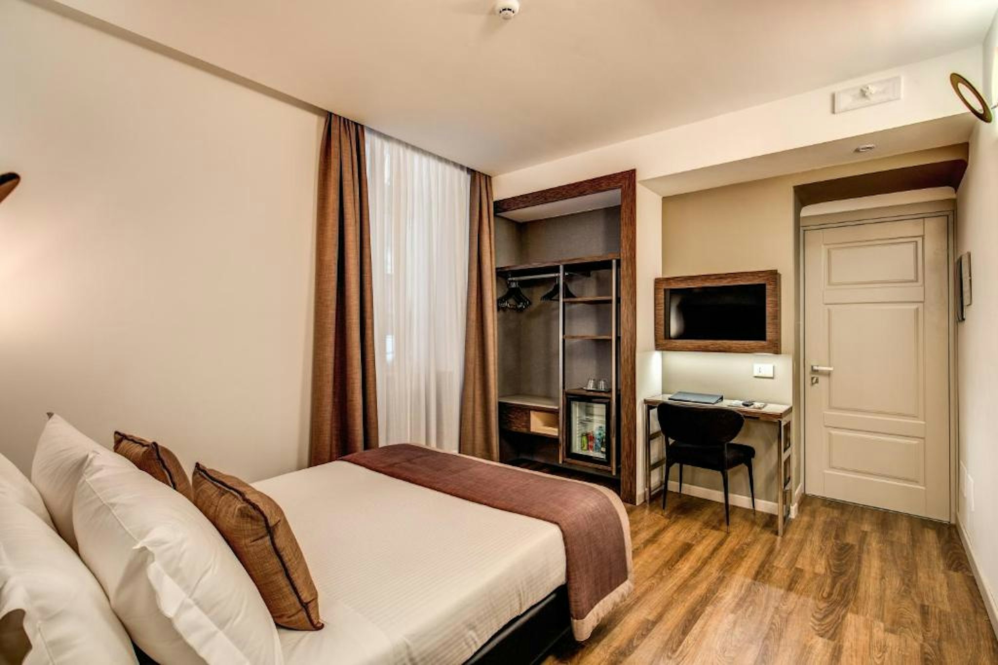 Al Manthia Hotel 53/94