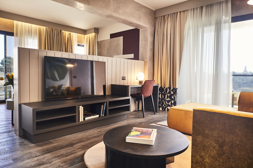 Hotel Villa Pamphili 64/84