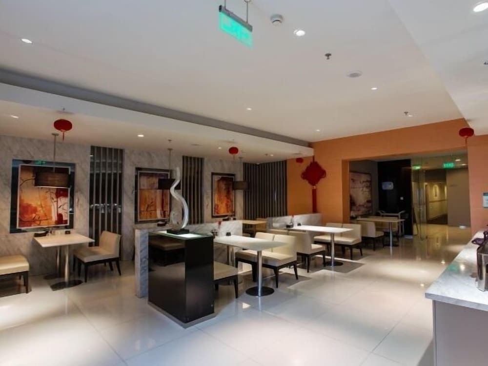 Jinjiang Inn Shanghai Hongqiao Tianshan West Road 18/19
