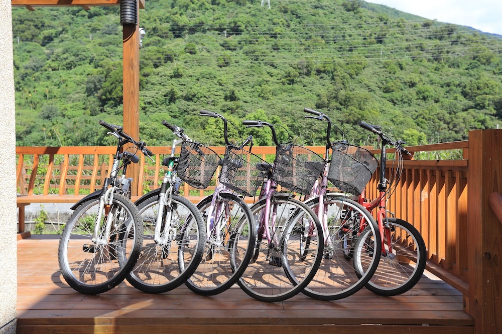Cai Feng B&amp;B 22/37