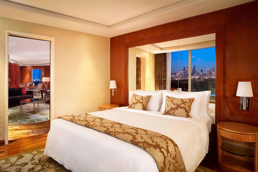 The Park Tower Knightsbridge, a Luxury Collection Hotel, London 6/60
