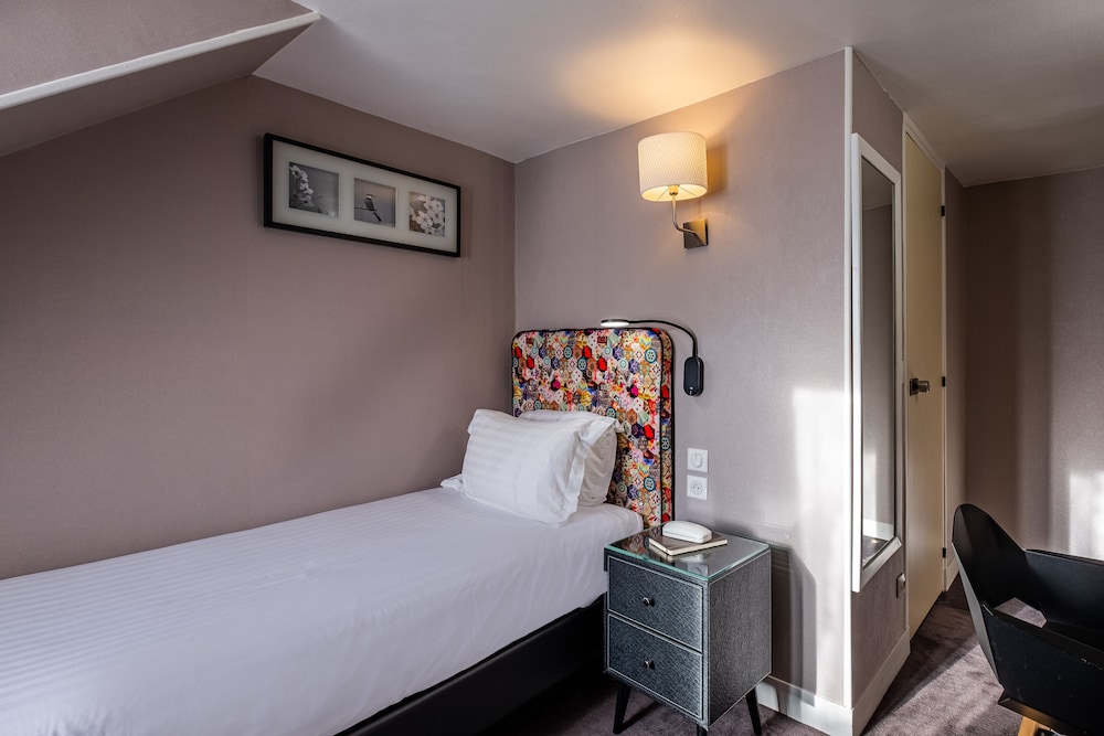 Marena Hotel 56/75