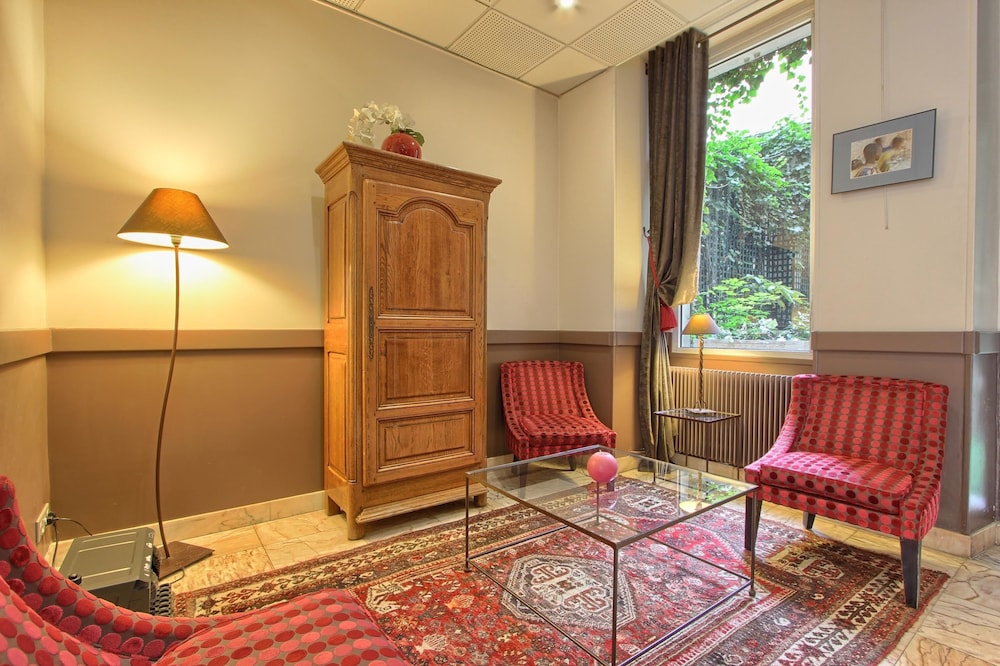 Timhotel Invalides Eiffel 53/68