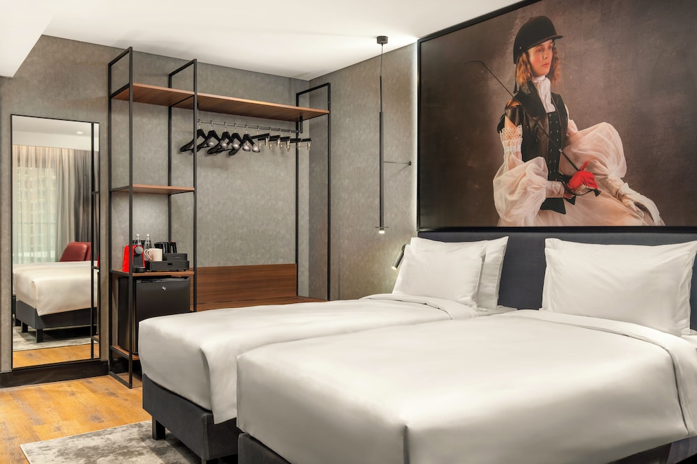 Radisson RED Izmir Point Bornova 19/59