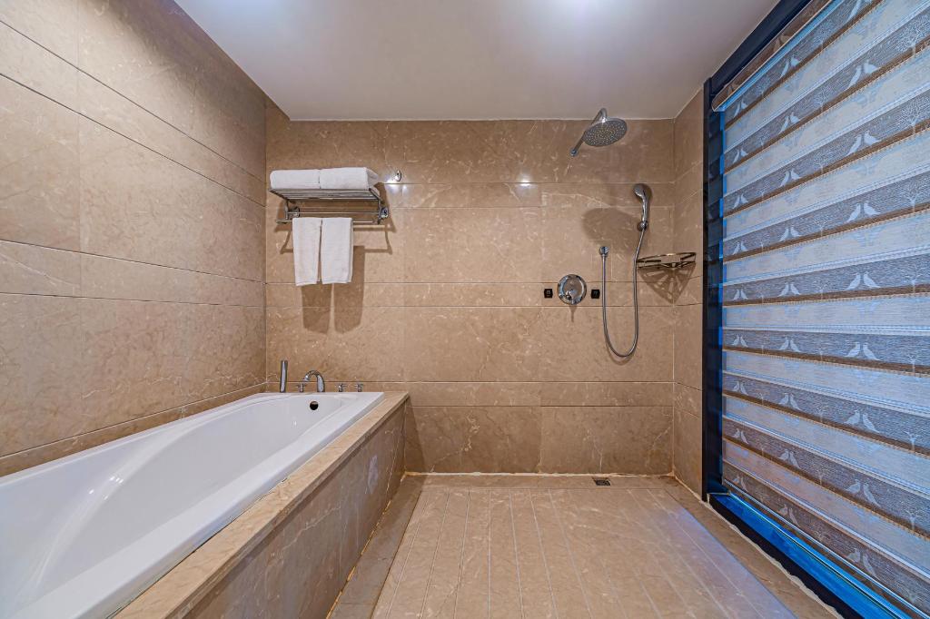 Rezen Kingtown Hotel (Chongqing Liangping) 44/53
